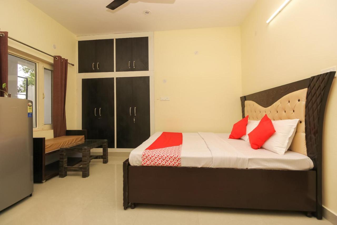 Oyo 39391 Jk Guest House Dharamshala Dış mekan fotoğraf